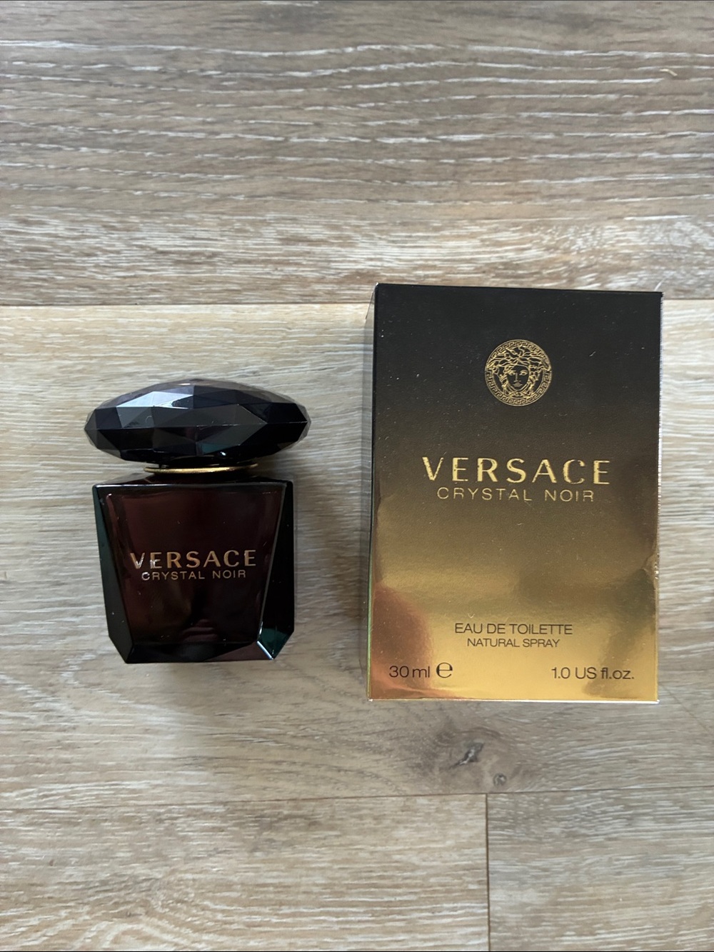 Versace Crystal Noir Perfume